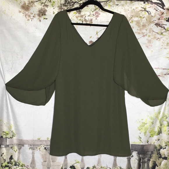 *NWOT* Women’s Fashion Shift Dress - Picture 4 of 4